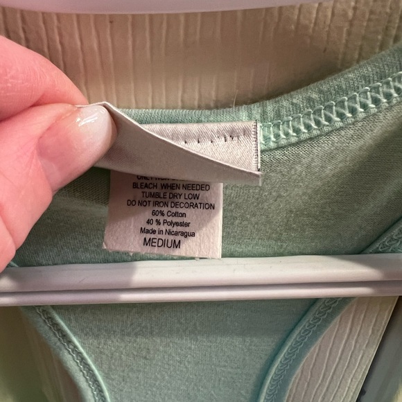 Disney Parks tank top, size medium, excellent condition - Picture 3 of 3